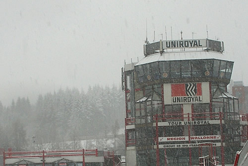 Formula Master-test afgeblazen door sneeuw!